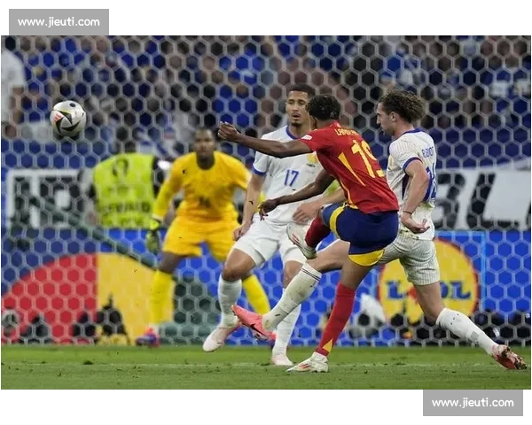 过顶的好球:足球场上的致命弧线 过顶的好球:足球场上的致命弧线